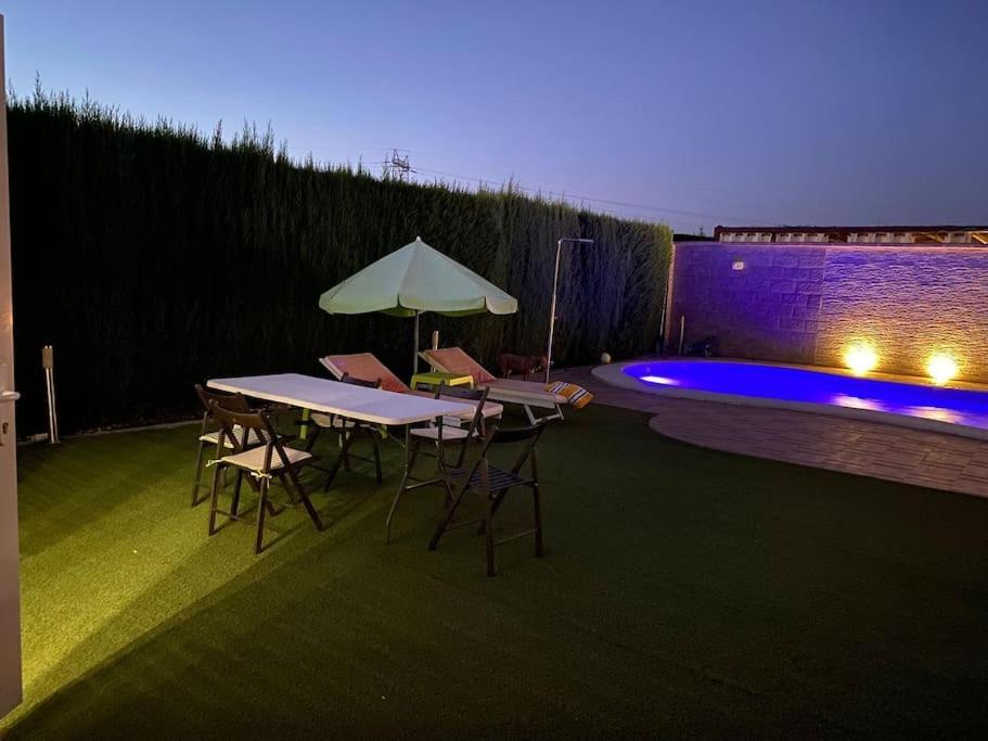 Casa Aries - Villa Con Piscina Privada Linares  Luaran gambar
